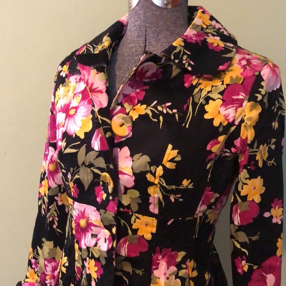 Selé Floral Jacket - Picture 2 of 7